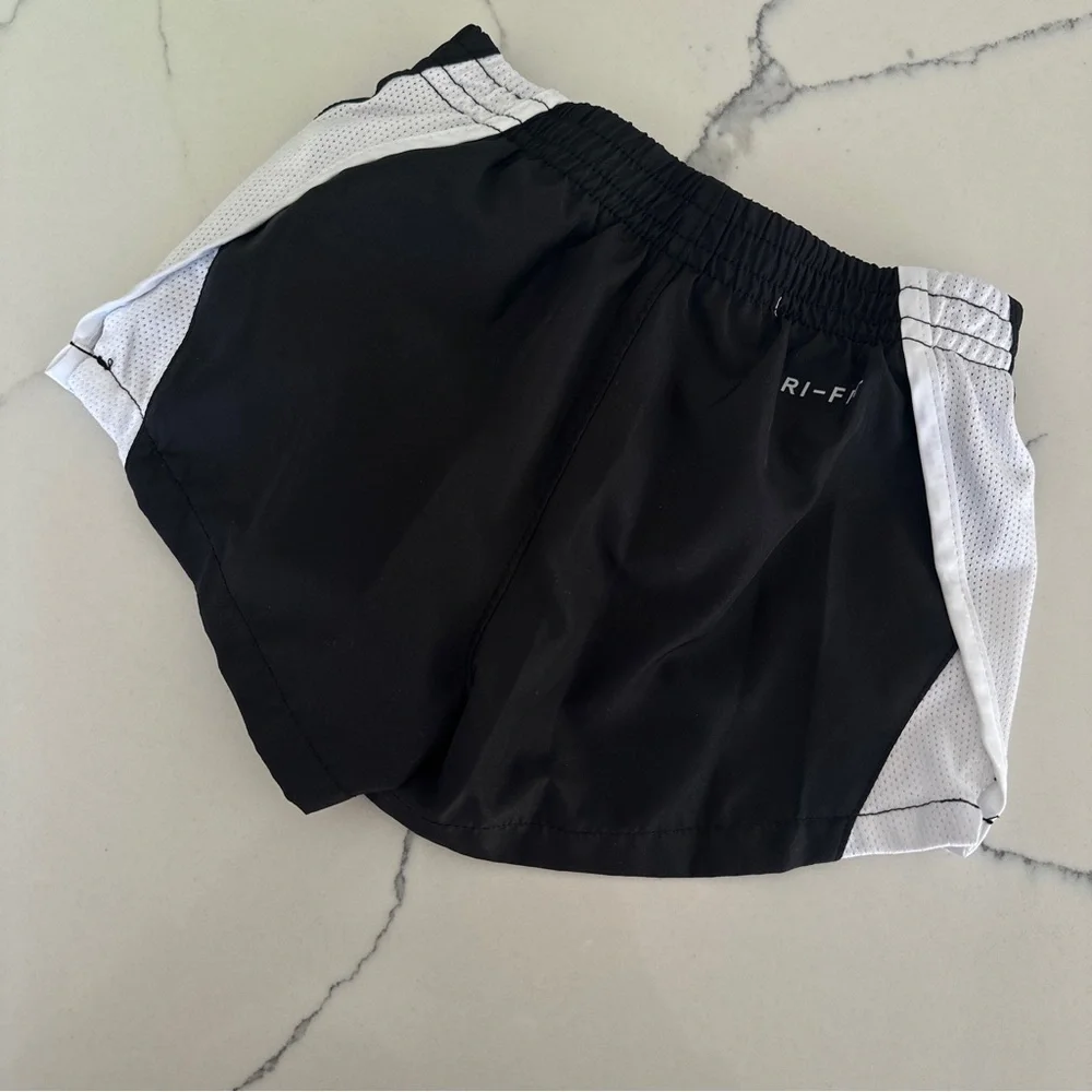 Nike 10K Dri-FIT Shorts